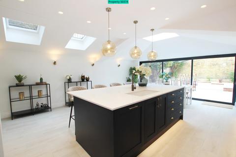 6 bedroom terraced house to rent, Branksome Road, London, SW2