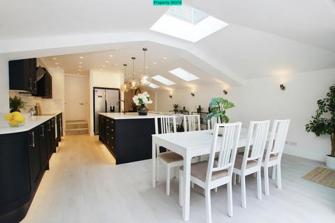 6 bedroom terraced house to rent, Branksome Road, London, SW2