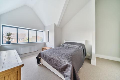 Bramley House, 4a Pardown, Oakley, Basingstoke, RG23 7DY