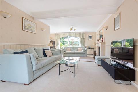 5 bedroom detached house for sale, Rectory Road, Oakley, RG23