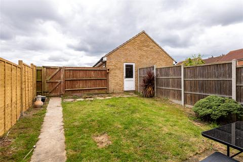 3 bedroom semi-detached house for sale, Sanderling Way, Iwade, Sittingbourne, Kent, ME9