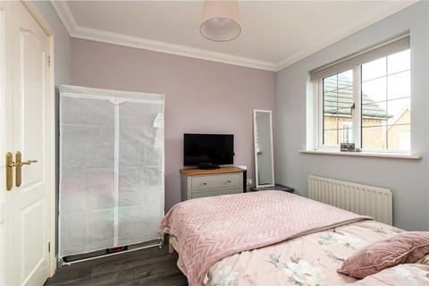 3 bedroom semi-detached house for sale, Sanderling Way, Iwade, Sittingbourne, Kent, ME9