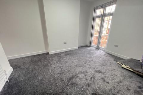 2 bedroom flat to rent, Kimberley Road, Leicester, LE2