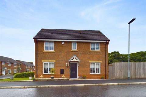 33 Derby Way, Burscough, Ormskirk, L40 7AR