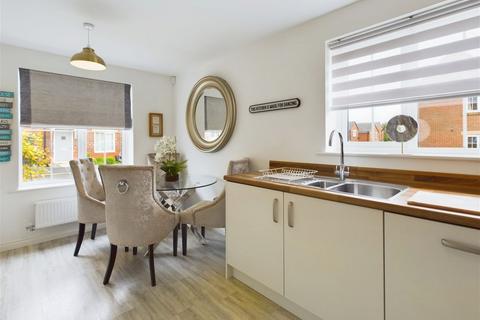 33 Derby Way, Burscough, Ormskirk, L40 7AR