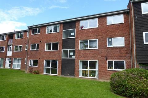 2 bedroom ground floor flat for sale, Greenhill Court, Banbury