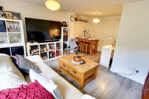 3 bedroom end of terrace house for sale, Cottage Farm Close, Leicester
