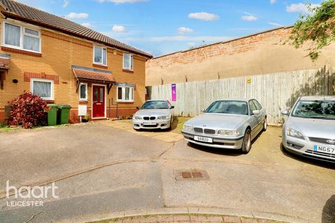 3 bedroom end of terrace house for sale, Cottage Farm Close, Leicester