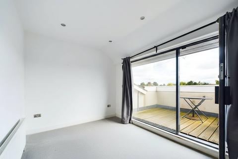 3 bedroom apartment to rent, 49 St. Marks Road, Maidenhead, Berkshire, SL6