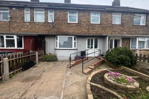 3 bedroom terraced house for sale, Wainfleet Road, Grimsby DN33