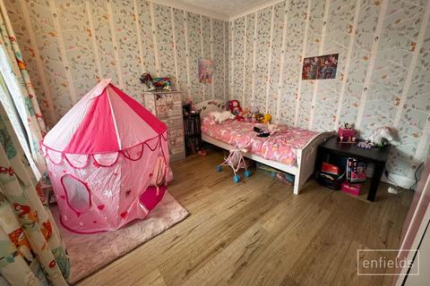 2 bedroom semi-detached bungalow for sale, Southampton SO19