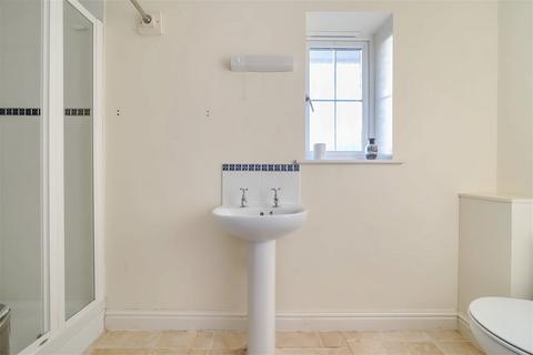 18a Copse Road, Overton, Basingstoke, RG25 3JL