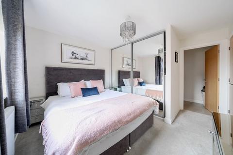 44 Apple Dell View, Overton, Basingstoke, RG25 3NT