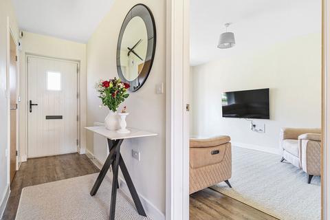 42 Apple Dell View, Overton, Basingstoke, RG25 3NT