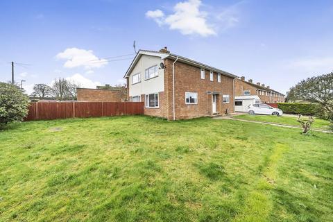 56 Crawts Road, Overton, Basingstoke, RG25 3LP