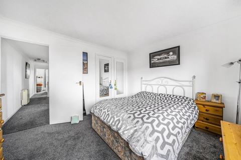 56 Crawts Road, Overton, Basingstoke, RG25 3LP