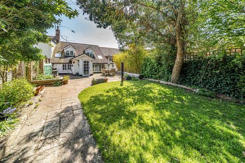 3 bedroom terraced house for sale, High Street, Overton, Hampshire, RG25