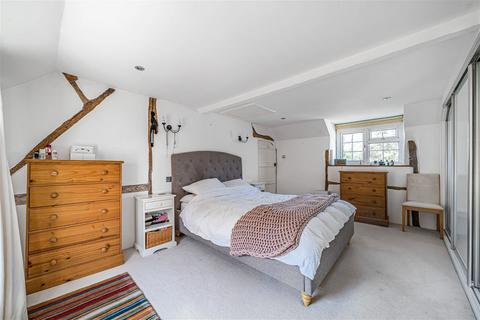 3 bedroom terraced house for sale, High Street, Overton, Hampshire, RG25