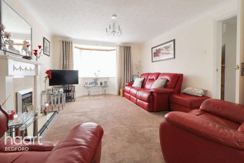 4 bedroom detached house for sale, Marigold Way, Bedford