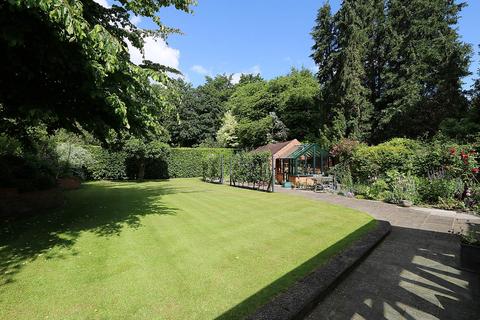 4 bedroom detached house for sale, Pangbourne, Berkshire - Once the home of Wind in The Willows author Kenneth Grahame