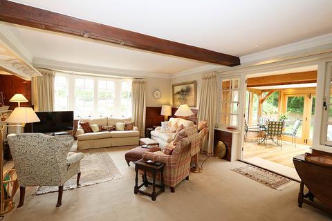 4 bedroom detached house for sale, Pangbourne, Berkshire - Once the home of Wind in The Willows author Kenneth Grahame