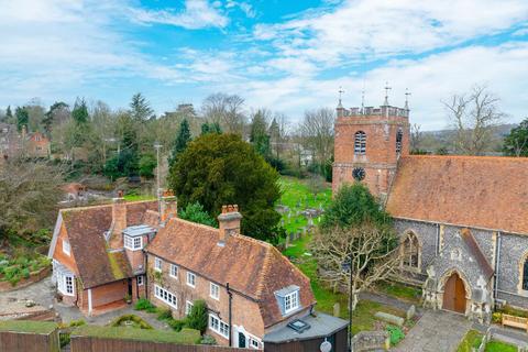 4 bedroom detached house for sale, PANGBOURNE - Walk to station and shops