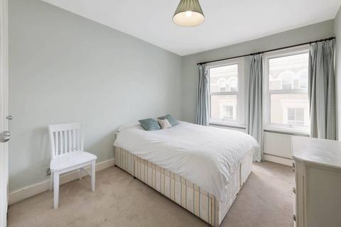 3 bedroom maisonette to rent, Sudbourne Road, Brixton, London, SW2