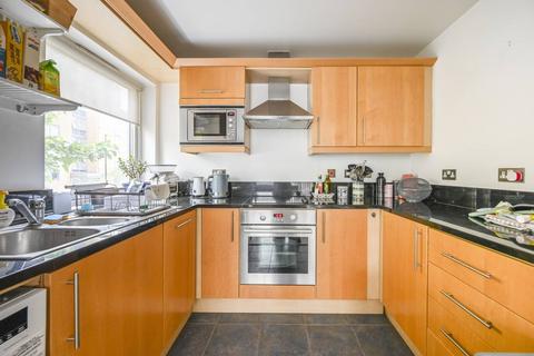 2 bedroom flat for sale, Cassillis Road, E14, Canary Wharf, London, E14