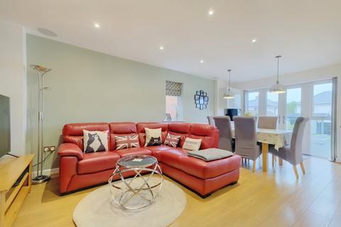 7 Beeches Crescent, Chelmsford, CM1 2FU