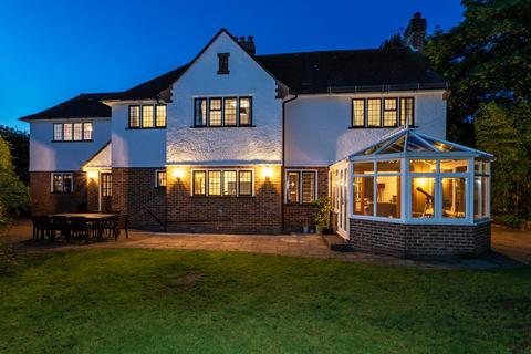 5 bedroom detached house for sale, Chart Way, Reigate RH2