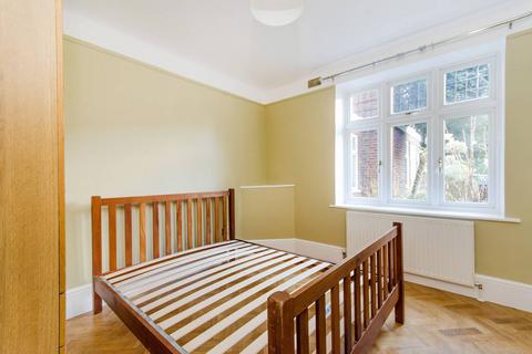 2 bedroom flat to rent, Hamilton Road, Ealing Broadway, London, W5
