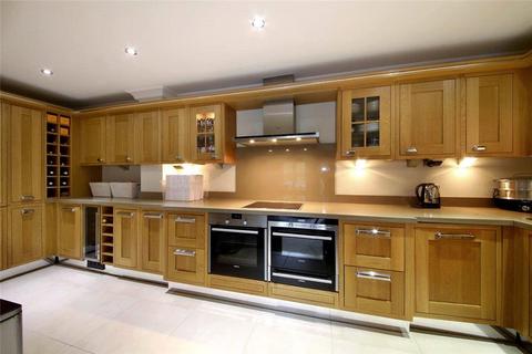 2 bedroom flat to rent, Brockenhurst House, Brockenhurst Road, Ascot, Berkshire, SL5