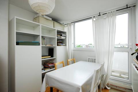 2 bedroom flat to rent, Tregunter Road, Kensington, London, SW10