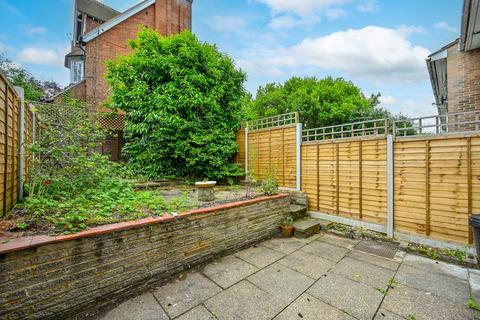 2 bedroom end of terrace house for sale, Lower Edgeborough Road, Guildford, GU1