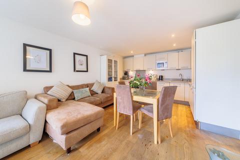 2 bedroom apartment for sale, Water Garden Square, London, SE16