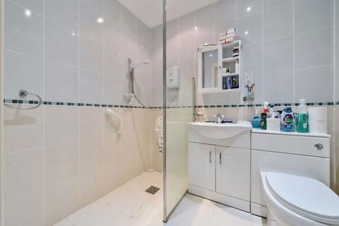 2 bedroom flat for sale, Mulberry Mead, Whitchurch, Hampshire, RG28 7BE