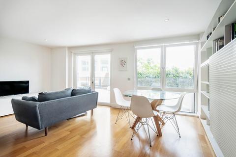 2 bedroom apartment for sale, Sylvester Path, London, E8