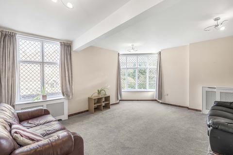 4 bedroom apartment for sale, High Street, Limpsfield, RH8