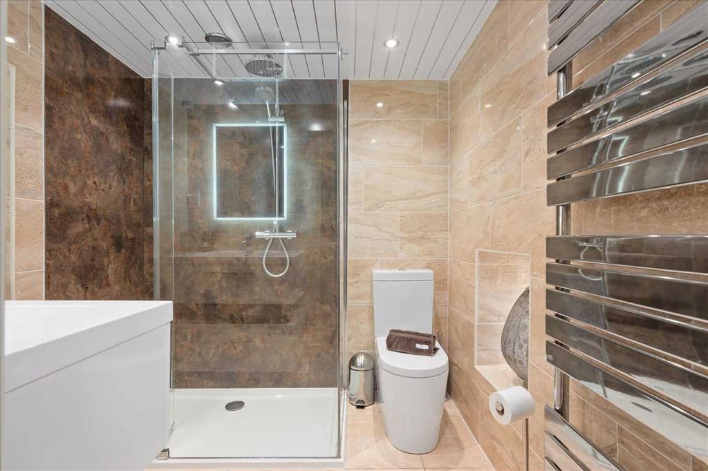 Master en-suite