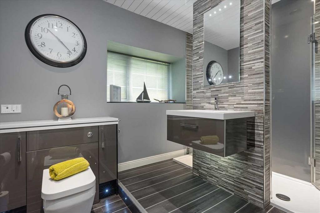 Family shower room
