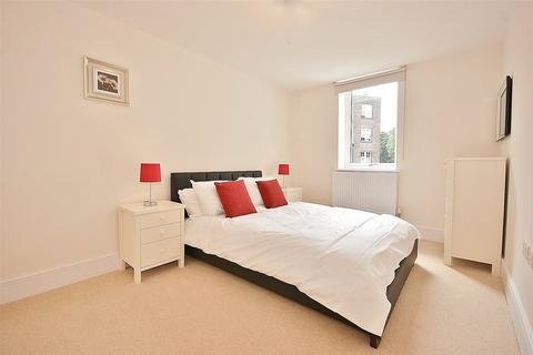 1 bedroom apartment to rent, Chiswick High Road, London, W4