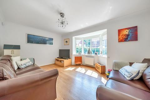 3 bedroom end of terrace house for sale, Burgage Field, Whitchurch, Hampshire, RG28 7DQ