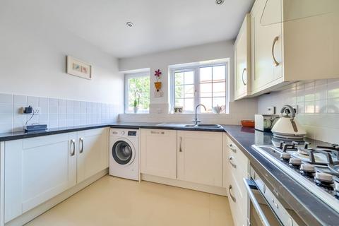 3 bedroom end of terrace house for sale, Burgage Field, Whitchurch, Hampshire, RG28 7DQ