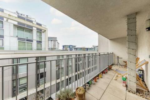 2 bedroom apartment for sale, Hardwicks Square, London, SW18