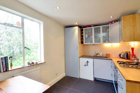 2 bedroom maisonette to rent, Caledonian Road, Caledonian Road, London, N7