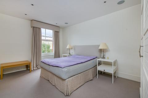 3 bedroom apartment for sale, Cheniston Gardens, London, W8
