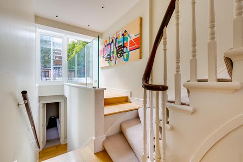 3 bedroom apartment for sale, Cheniston Gardens, London, W8