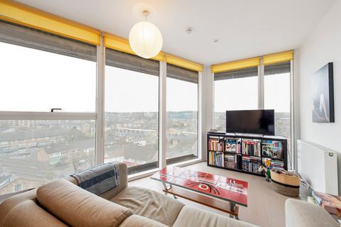 1 bedroom apartment for sale, Granite Apartments, River Gardens Walk, London, SE10