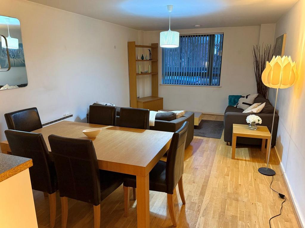 Apartment in Castlefield - View 3