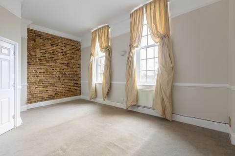 3 bedroom end of terrace house for sale, Brigade Place, Caterham, CR3
